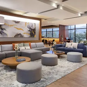 Hotel Fairfield By Marriott Embajada